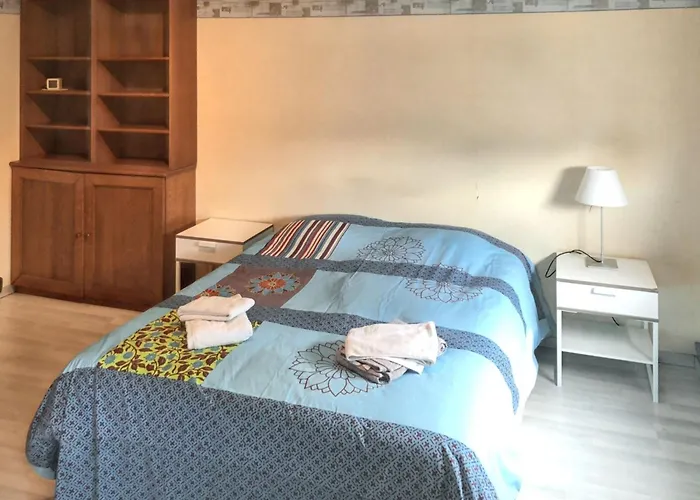 Confortable 51m² + Parking 메스